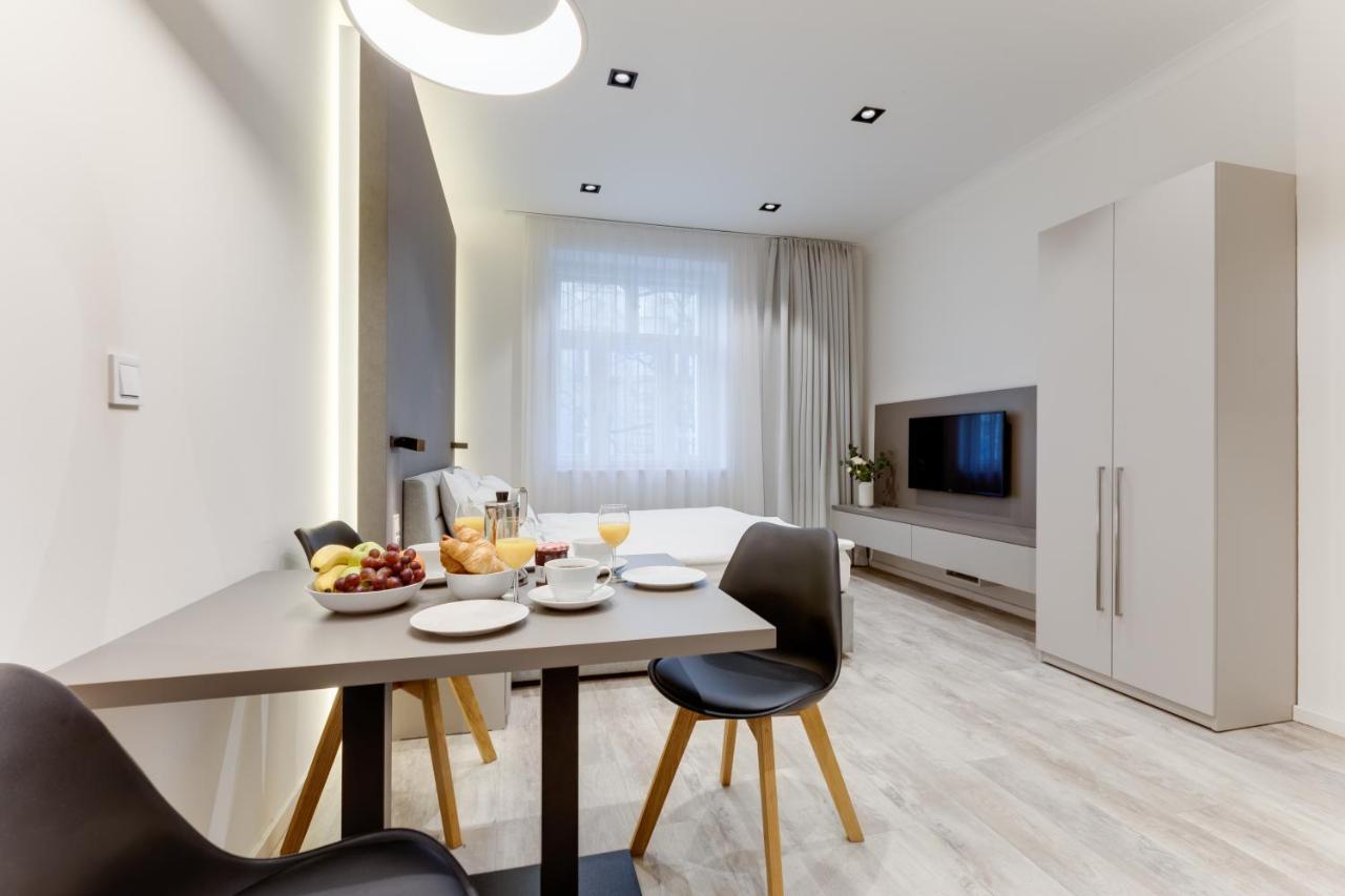Lampi Aparthotel ปราก ภายนอก รูปภาพ