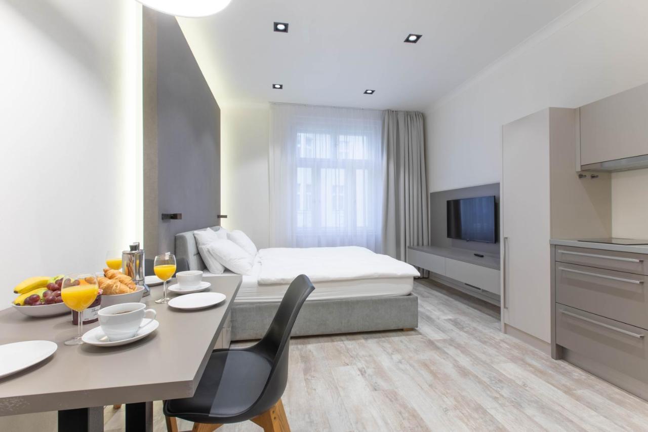 Lampi Aparthotel ปราก ภายนอก รูปภาพ