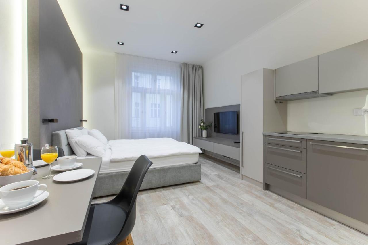 Lampi Aparthotel ปราก ภายนอก รูปภาพ