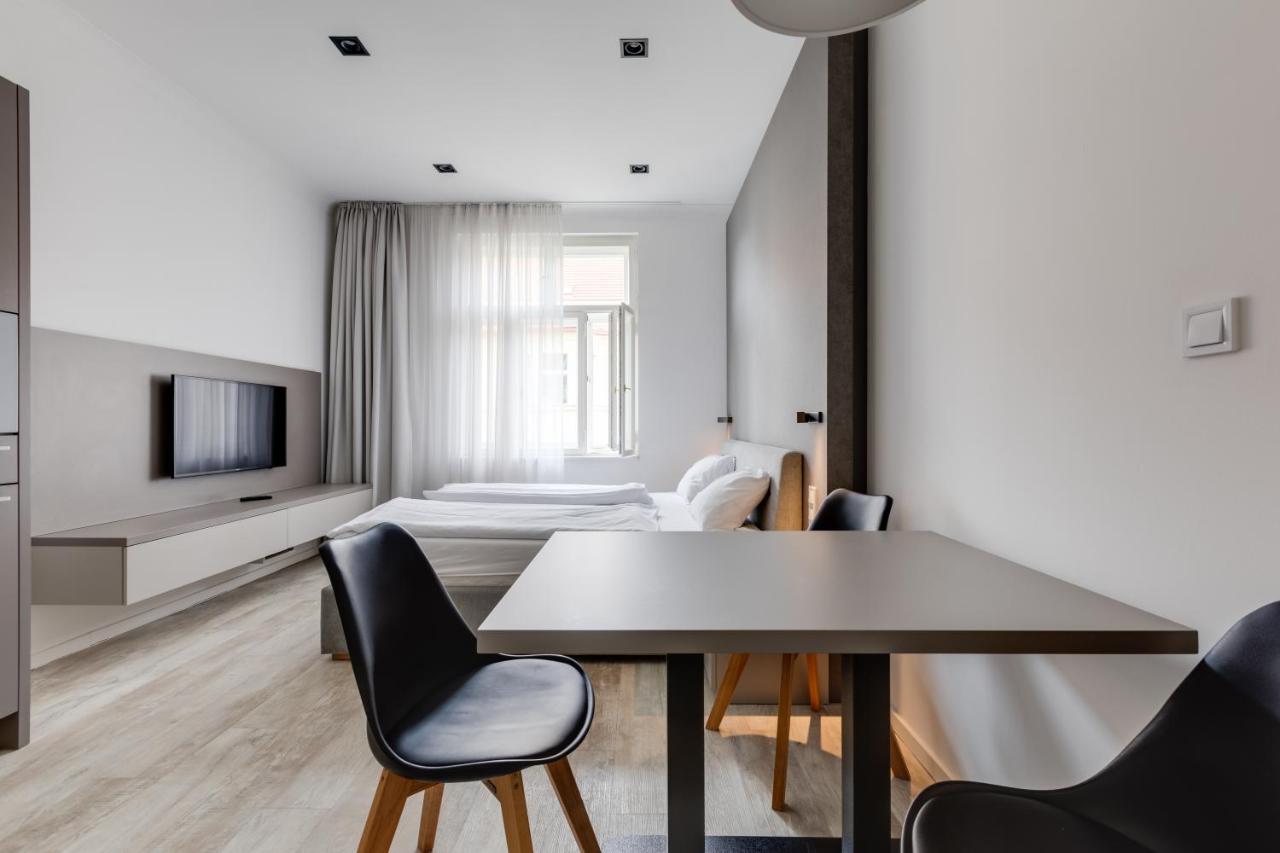 Lampi Aparthotel ปราก ภายนอก รูปภาพ