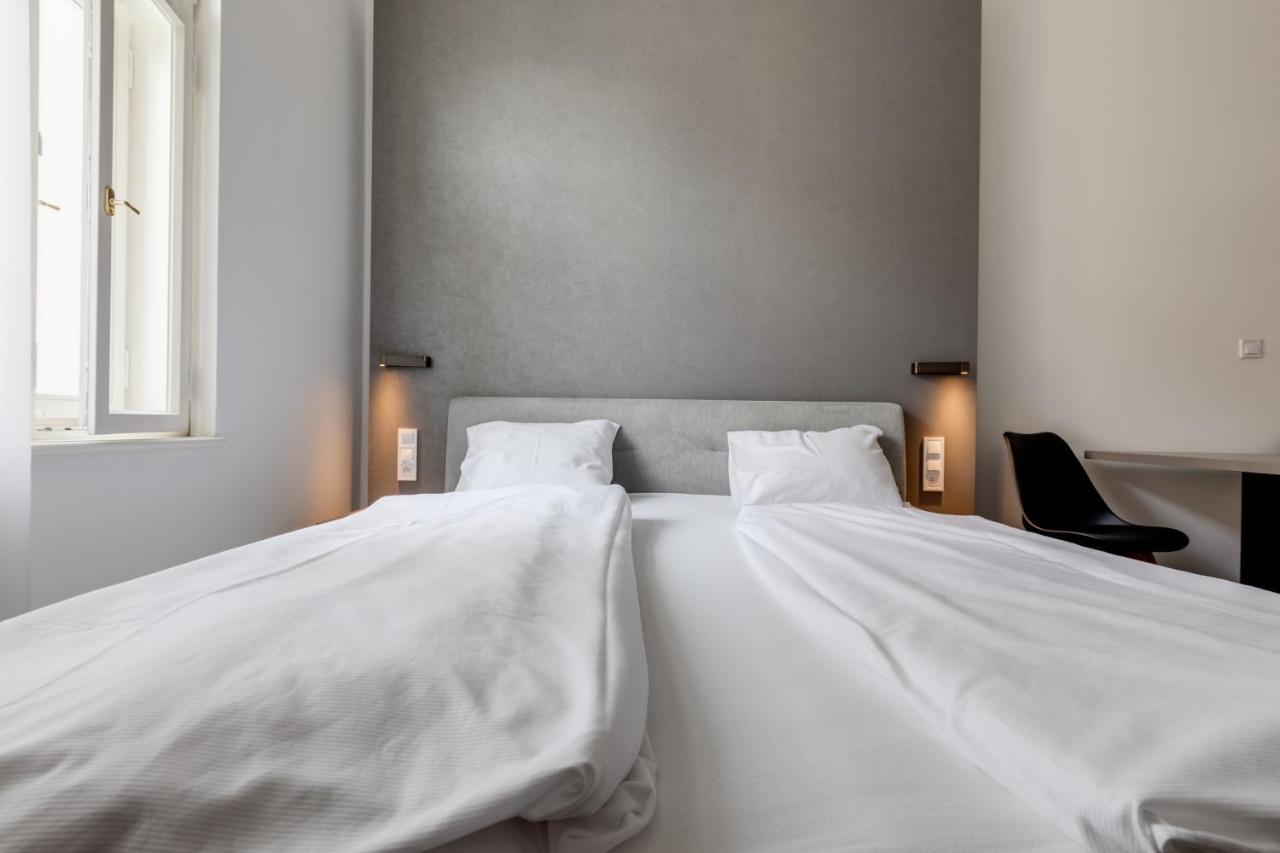 Lampi Aparthotel ปราก ภายนอก รูปภาพ